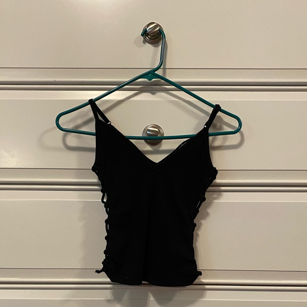 black crop top